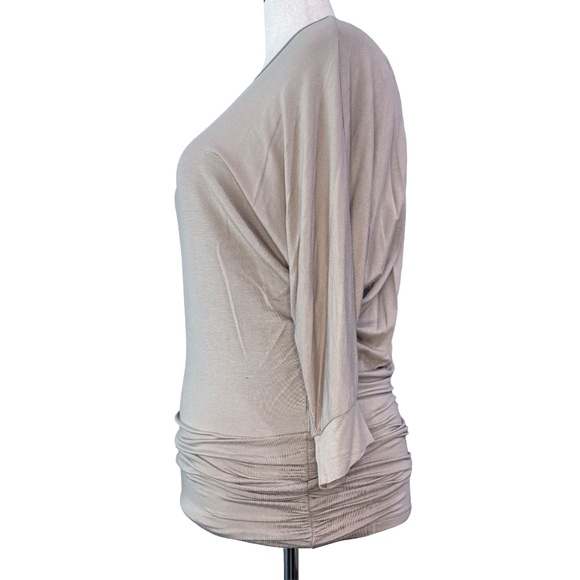 Taupe Dolman Boat Neck 3/4 Sleeve Ruched Hem Top XL - Picture 2 of 5